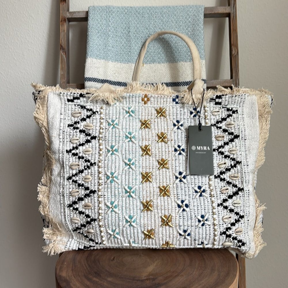 Sonoran Starlight Weekender Bag In White